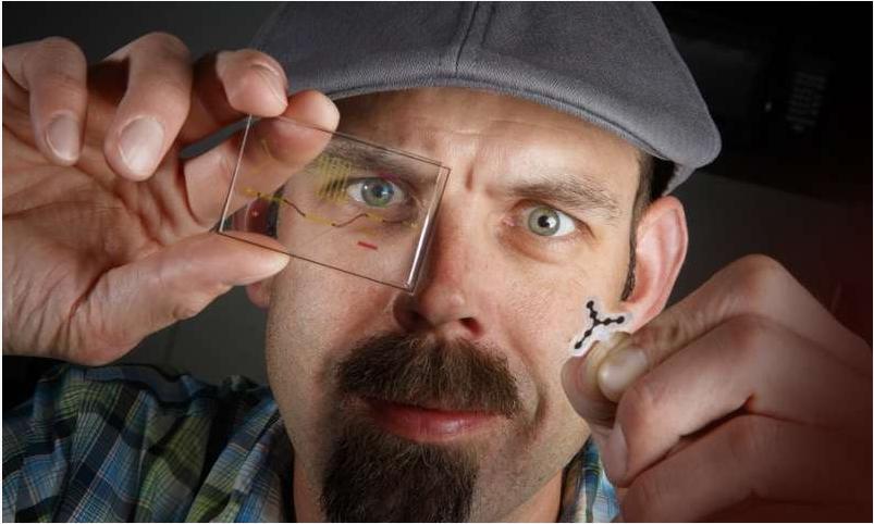 橡膠和塑料緊緊粘在一起微流體網絡