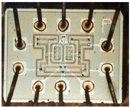 控制Apollo航天器（1960年代）的計算機的邏輯NOR IC組件。